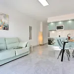 Luxury Romantic Ocean View شقة