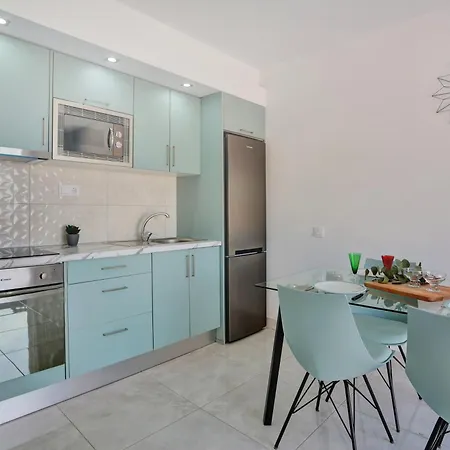 Luxury Romantic Ocean View Апартаменти Адехе