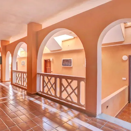 Luxury Romantic Ocean View דירה אדחה