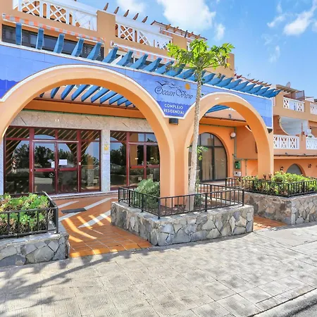Апартаменти Luxury Romantic Ocean View *