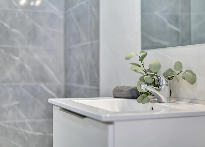 Luxury Romantic Ocean View アデヘ